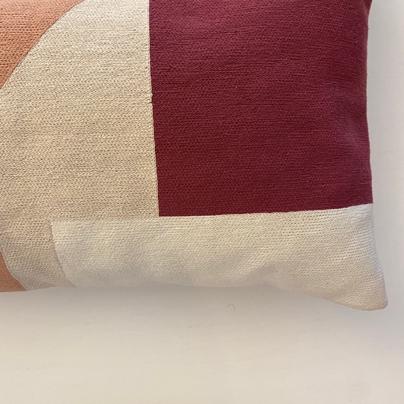 Pillows - Picture 3 of 8